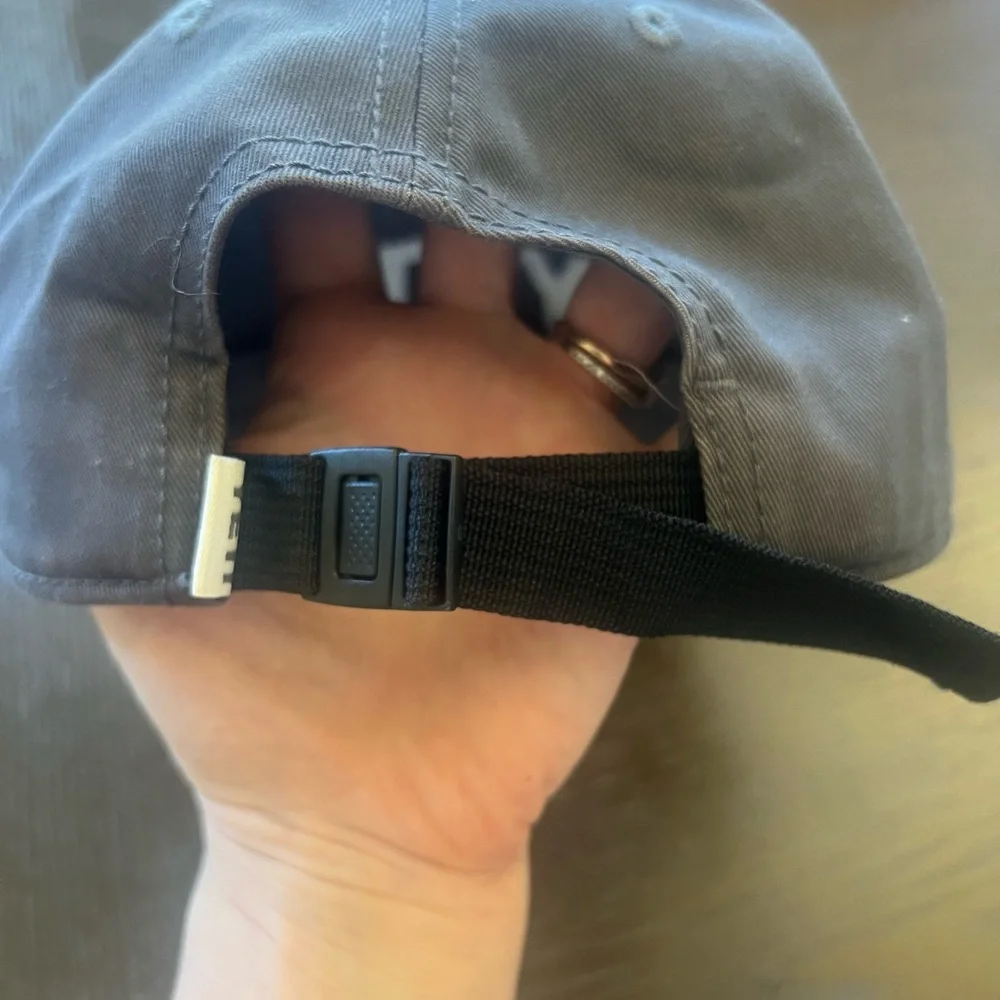 Yeti Gray Adjustable Strap Baseball Cap - Picture 4 of 6